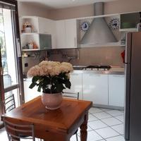 cucina in laminato bianco