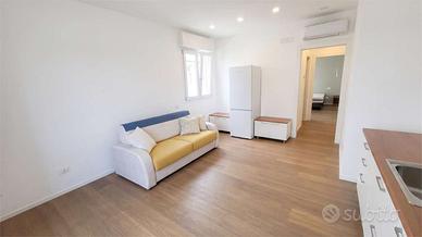 MODERNO BILOCALE con INGRESSO INDIPENDENTE
