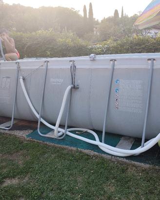 piscina Bestway 4x2 + pompa e accessori 