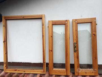 Finestra e telaio legno