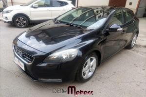 Volvo V40 D2 1.6 Powershift Kinetic