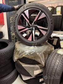 Treno di 4 Pneumatici Invernali MICHELIN 275/45/20