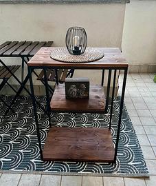 Mobiletto stile industriale
