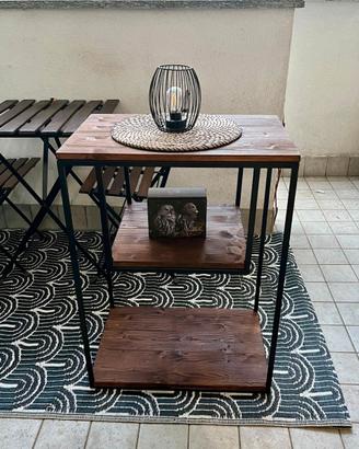 Mobiletto stile industriale