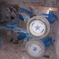 Aratro bivomere voltaorecchio