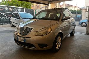 Lancia Ypsilon Cambio aut. appena rifatto