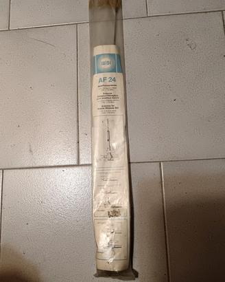 Antenna VHF per auto 144-175 MHz. 300 W.
