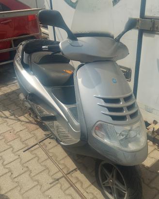 Piaggio hexagon 250 