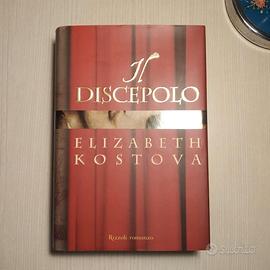 Libro "Il Discepolo" sulla storia di Dracula 