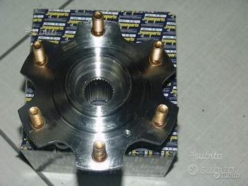 Mozzo anteriore mitsubishi pajero 3880a024