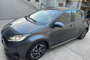 Toyota Yaris 1.5 Hybrid 4 serie