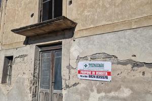 CASA SEMINDIPENDENTE A MONTESARCHIO