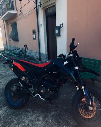 moto motardi aprilia