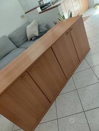 mobile  in legno 