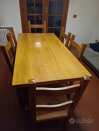 credenza, tavolo con sei sedie