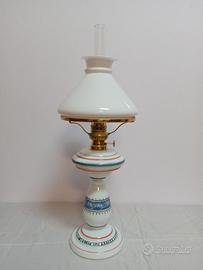 Lampada a petrolio grande
