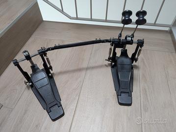 Doppio pedale per batteria