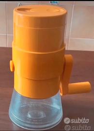 Grattugia manuale con accessori