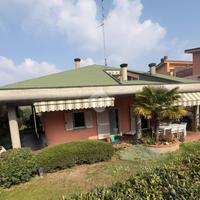 VILLA SINGOLA A MONZA