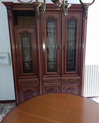 Credenza e tavolo
