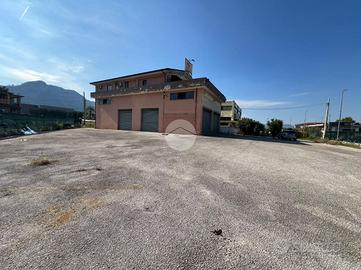 NEGOZIO A CASSINO
