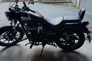 Royal Enfield Classic 350 Black 2024 - 5300 km