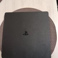 PS4 Slim 500GB - FW 11.00 + Pad Rigenerato + GTA V
