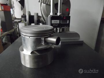 PISTONE SUZUKI  DR 750 BIG ORIGINALE NUOVO