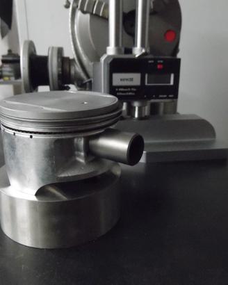 PISTONE SUZUKI  DR 750 BIG ORIGINALE NUOVO