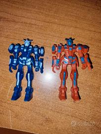 Giocattoli robot di plastica