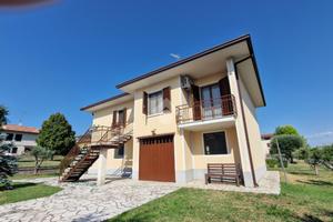 VILLA SINGOLA A CAVRIANA