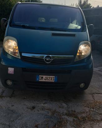 Opel Vivaro 2.5 CDTI Automatico Allestito Disabili