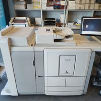 Macchina da produzione Canon VP110 con finisher