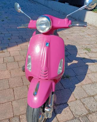 Scooter elettrico vespa bambina
