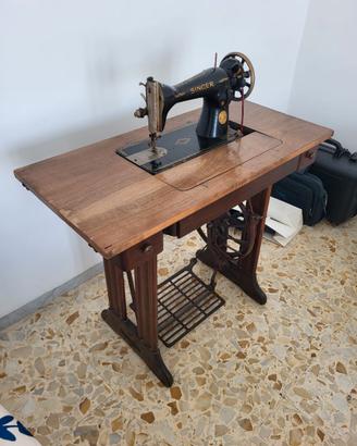 Macchina da Cucire Antica SINGER 15K88 Anno 1933