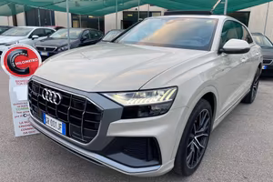 Audi Q8 50 3.0 286 CV quattro Tetto 2x S line 4 RU