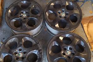 Cerchi in lega Alfa Romeo 147