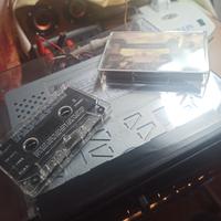 Autoradio con altoparlanti