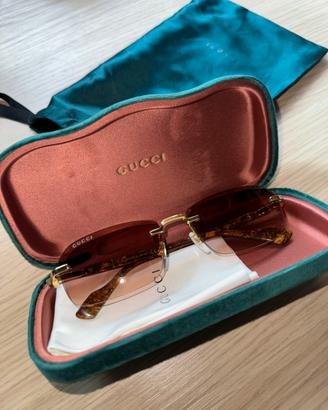 Occhiali da sole Gucci Monogram GG1221S004