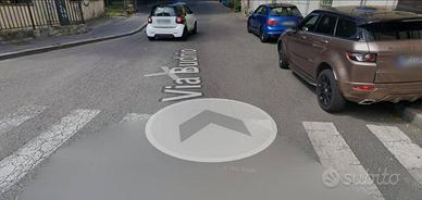 Immobile in asta di 17 m² con box auto a Milano