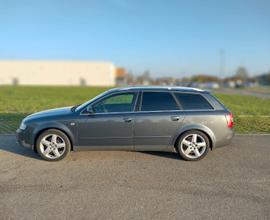 AUDI A4 2ª serie - 2004