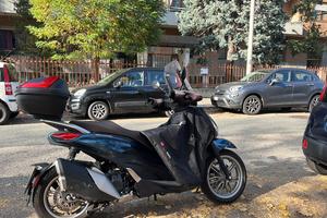 Piaggo Beverly 400HPE  2022 - 9600km Pari al Nuovo