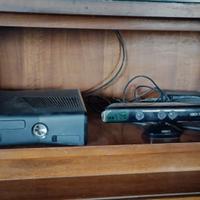 Xbox 360 con 84 giochi e accessori