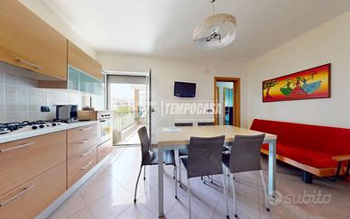 QUADRILOCALE ZONA MELVIN JONES