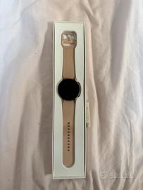 Galaxy watch 4 color oro rosa