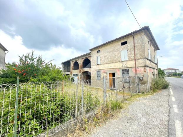 RUSTICO A MONTICELLI D'ONGINA
