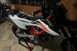 Ktm 690 smc