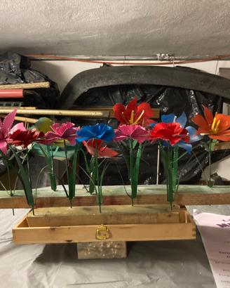 Manufatti artigianali-crocefissi,fiori…