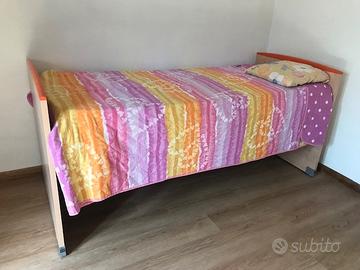 Letto singolo con ruote