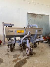 Trattore sarchiatore mais 4file